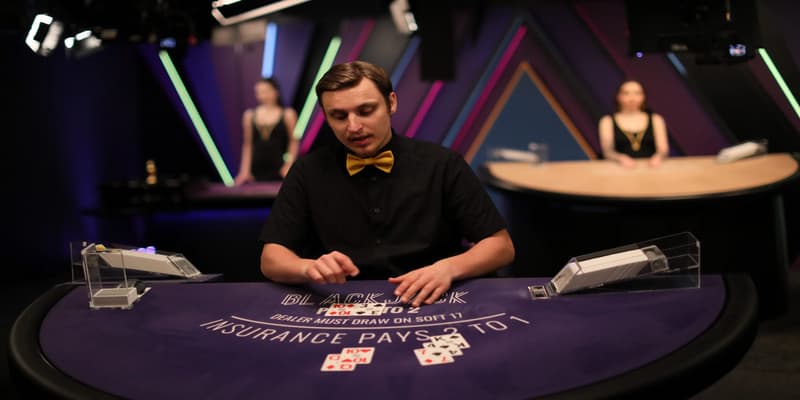 Live blackjack games Live blackjack games với các chiến thuật cơ bản