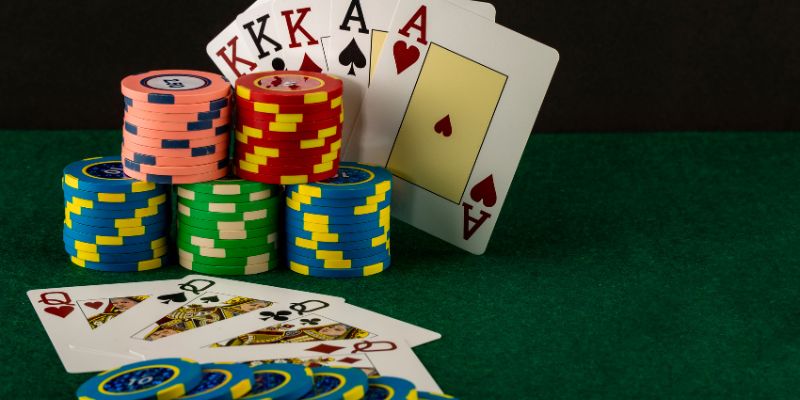 Luật chơi Ultimate Texas Hold'em W88 có gì khác biệt?