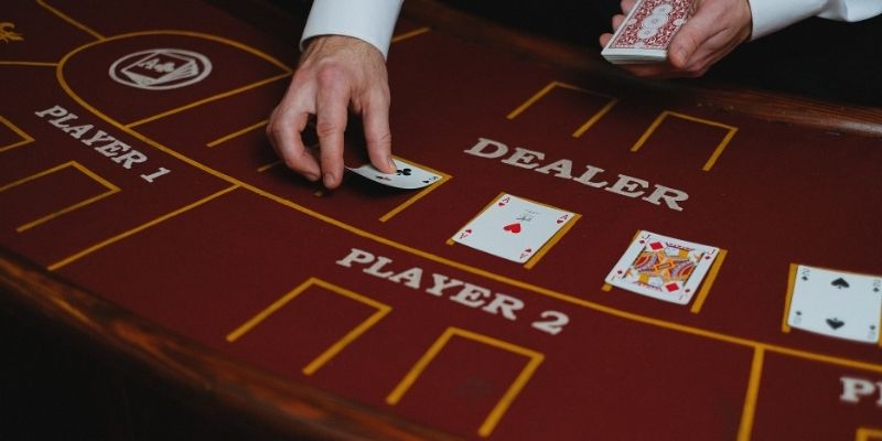 Poker 3 lá là trò chơi bài với nhịp độ nhanh